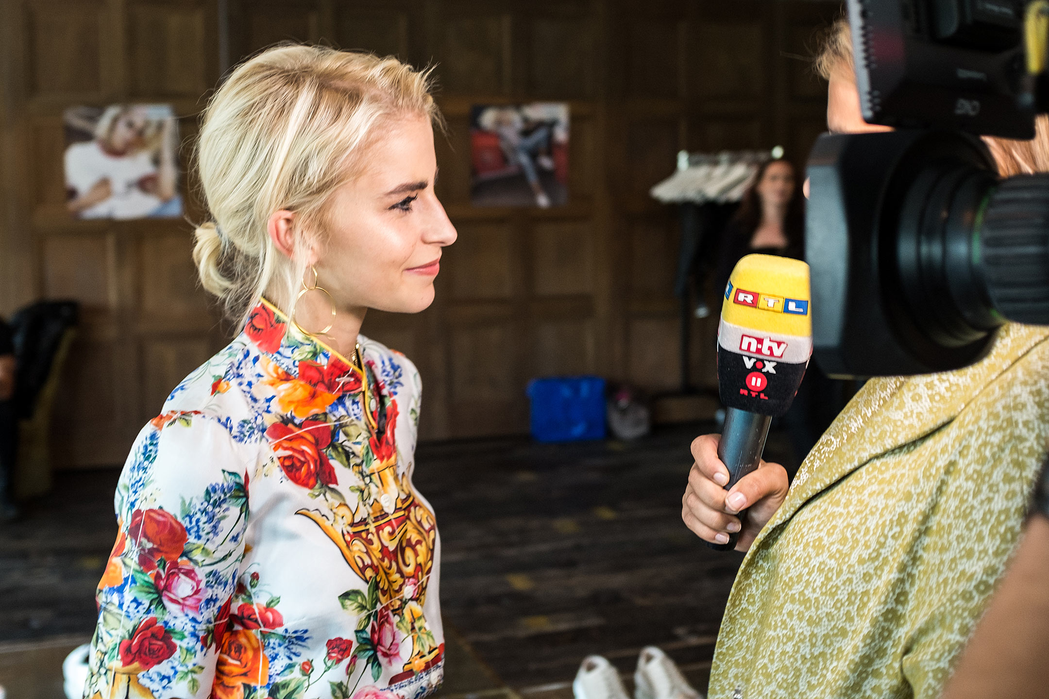 Caro Daur Interview RTL Superga Release Event Sunnyinga