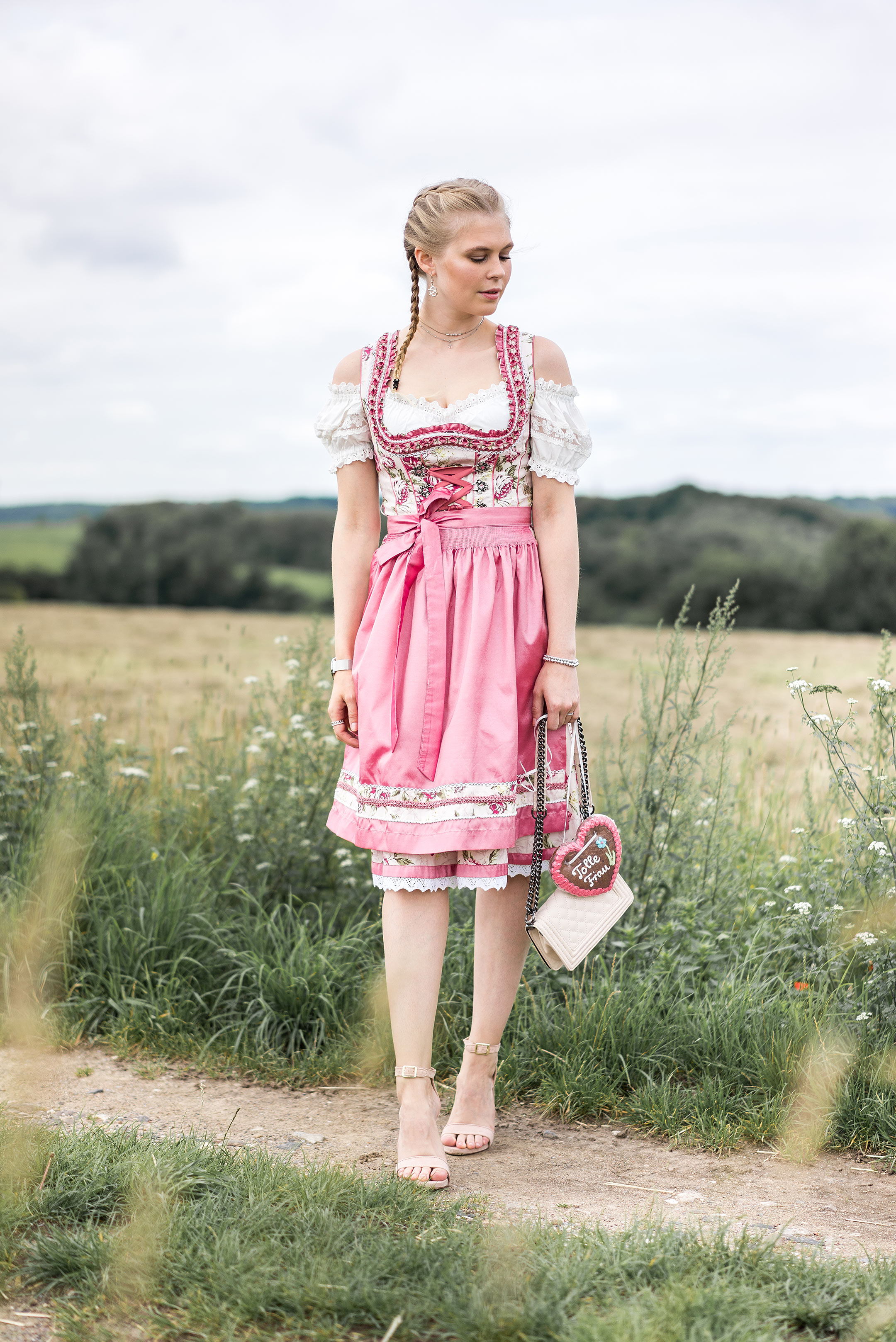 Dirndl rosa Sunnyinga Outfit Marjo Alpenclassics Bluse weiss