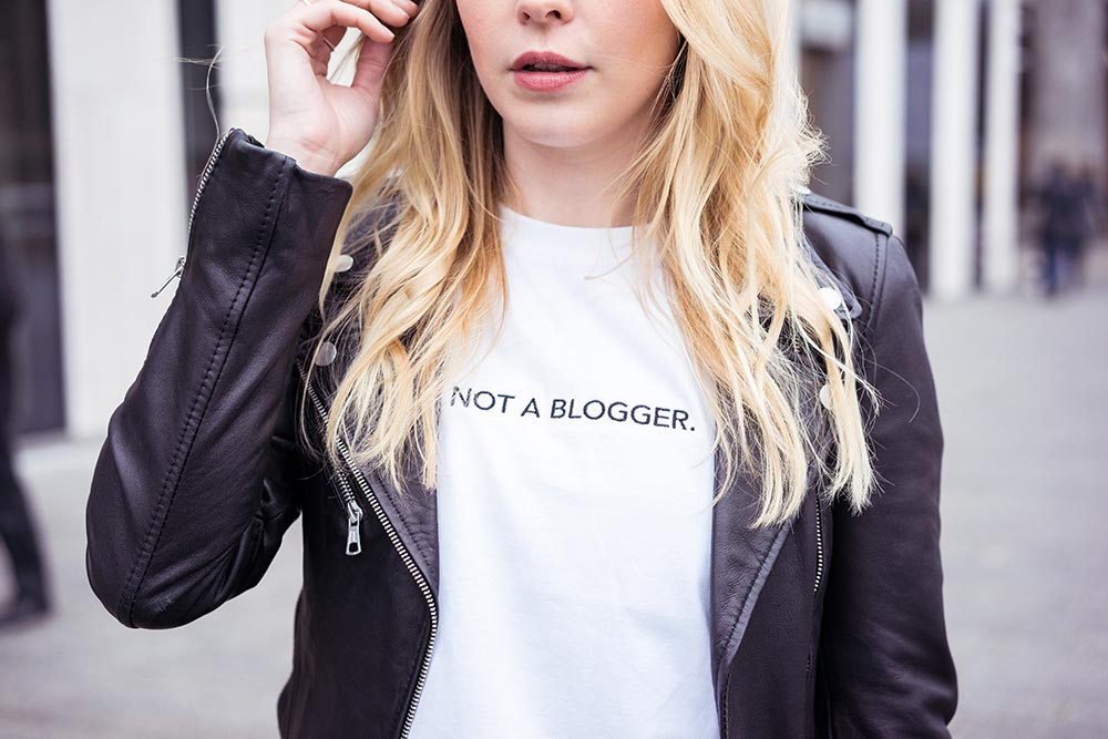 Not a Blogger Shirt Palina Pralina