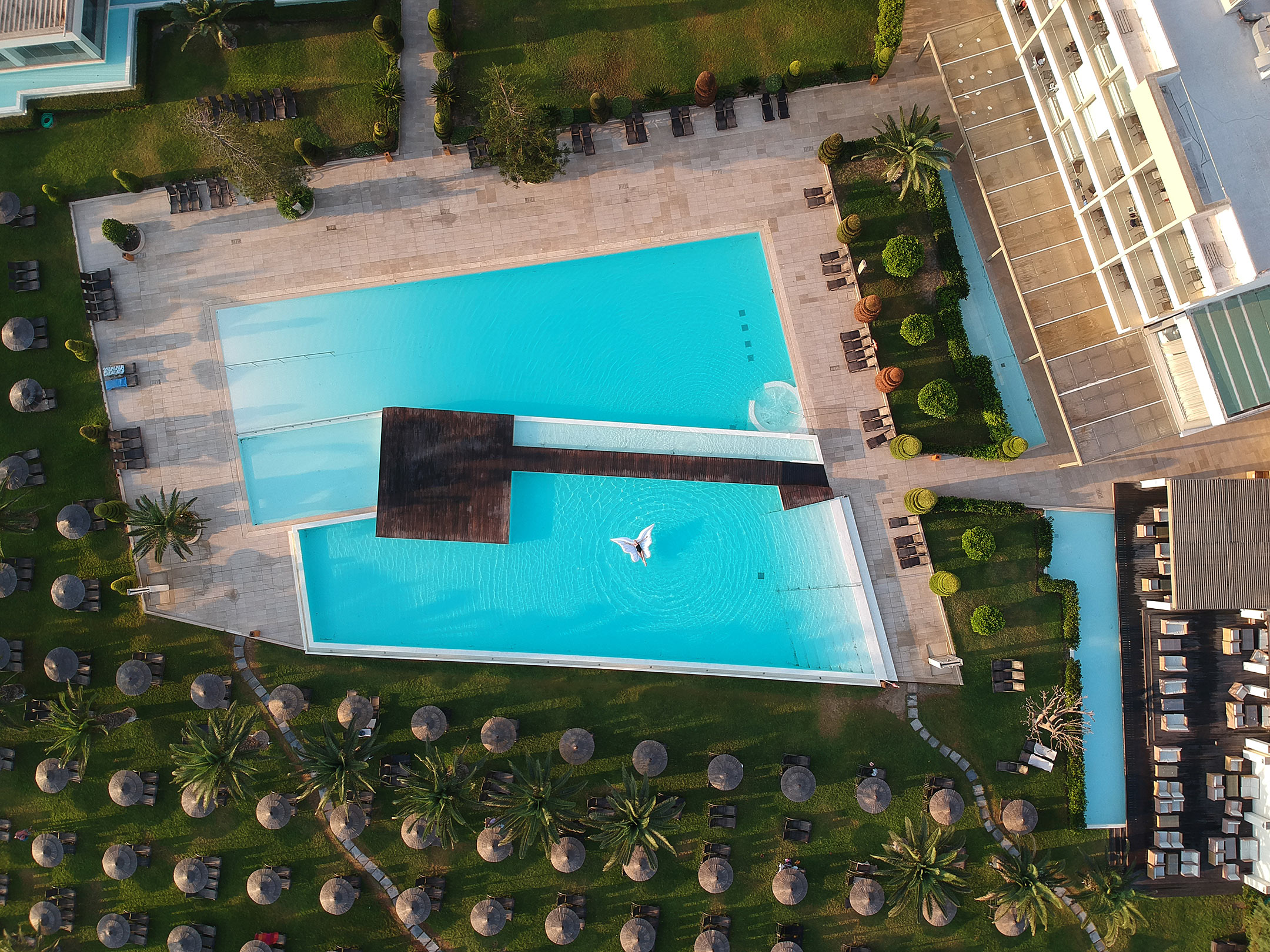 The Ixian Grand Hotel Pool Rhodos Griechenland Urlaub Travel Blog Sunnyinga